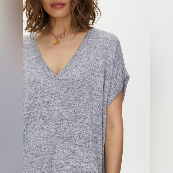 Wilfred Tops - ❤️ Aritzia Wilfred Free - Brosh - t-shirt